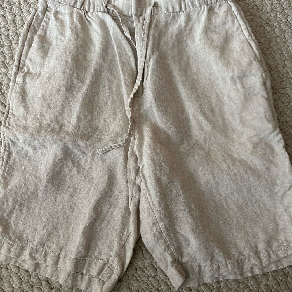 H&M Men's Cream Linen Shorts